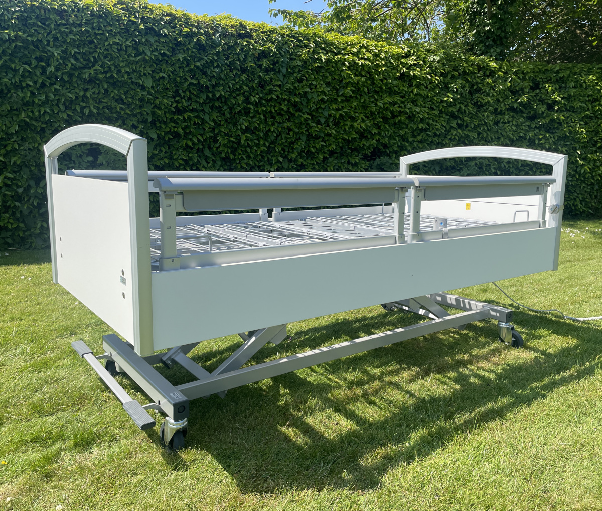 1 - Surplus hospital bed ready for reuse main